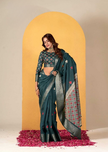 Discover Dola Silk Saree