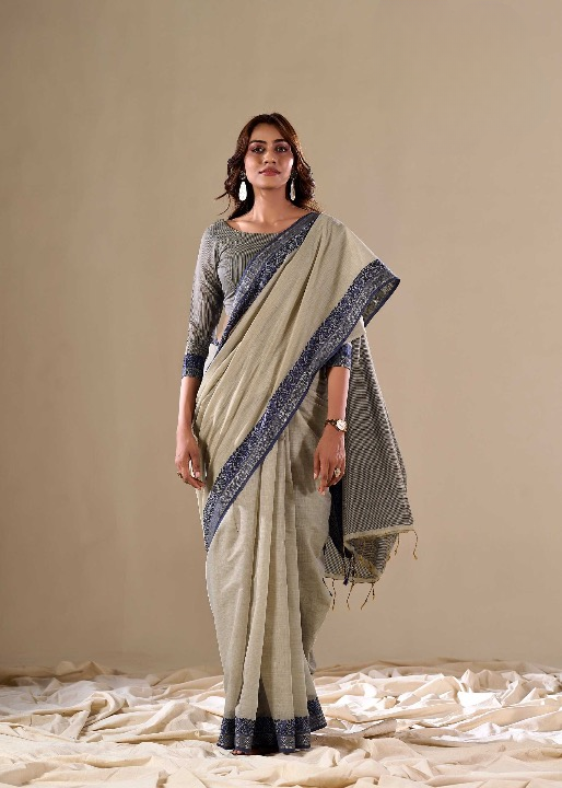 Handloom Cotton With Contrast Border