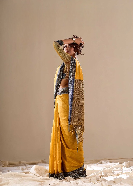 Handloom Cotton With Contrast Border