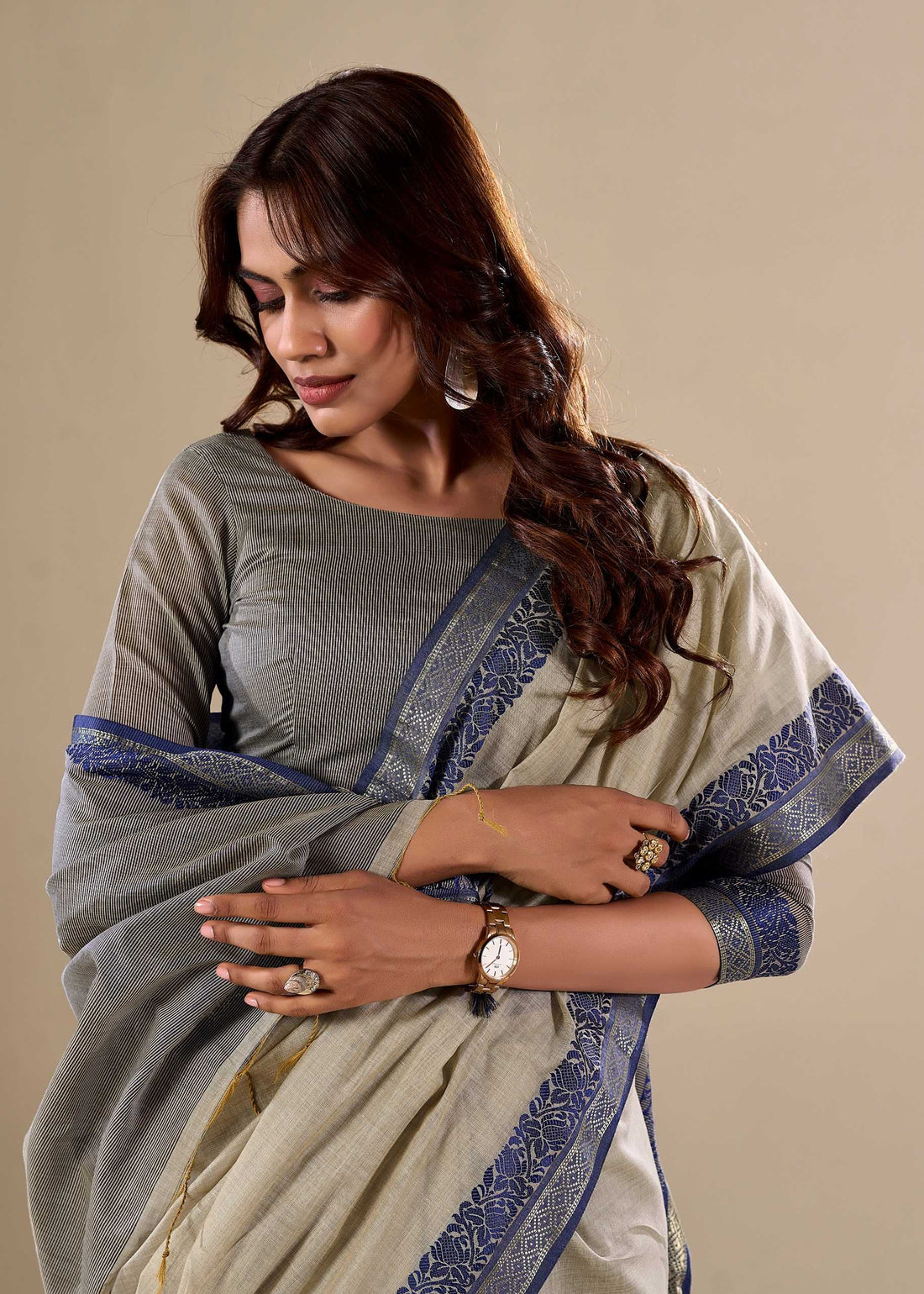 Handloom Cotton With Contrast Border