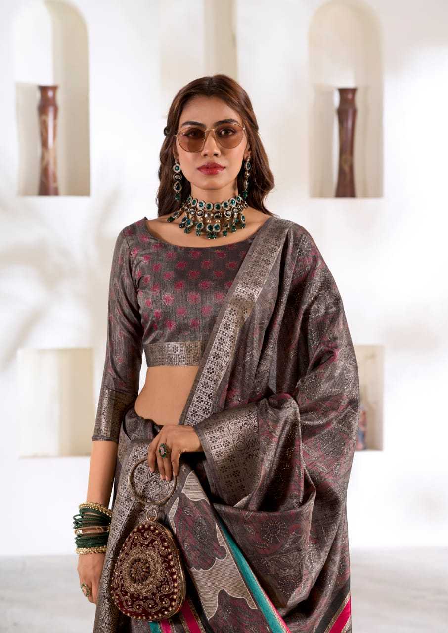 Fancy Dola Silk New Trendy Saree